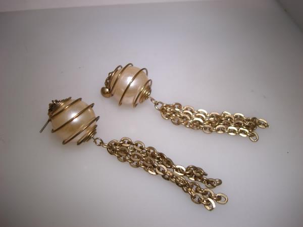 Vintage 1940s Faux Pearl Dangle Earrings - Gold Tone Chain, Elegant & Unique