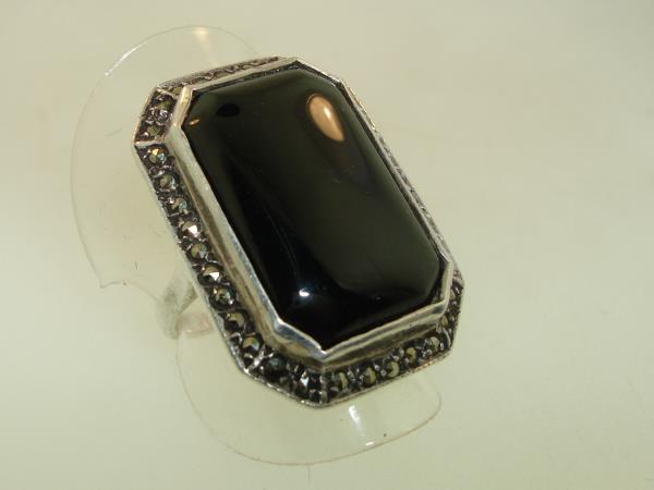 Vintage Sterling Silver Black Glass & Marcasite Ring - Size 6 1/2