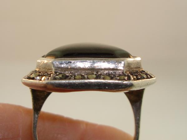 Vintage Sterling Silver Black Glass & Marcasite Ring - Size 6 1/2