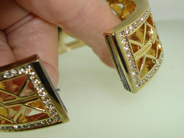 Gold Tone Filigree Rhinestone Bangle Bracelet - Hinged Magnetic Closure