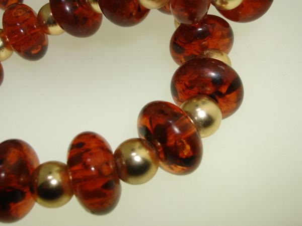 ✨ Vintage 1960s Amber Lucite & Gold Bead Necklace (24