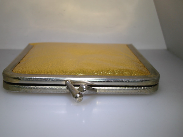 Vintage 1960s Gold Lame Magnifying & Mirror Compact - Estate Find, Mint Condition