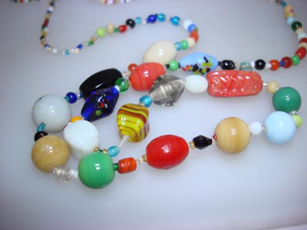Vintage 1930s Czech Glass Bead Sautéir Necklace - Colorful Seed Beads & Art Glass Design