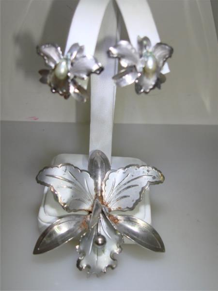 Vintage 1960s Silver Orchid Pin & Screw Back Earrings Set - Lovely Floral Jewelry