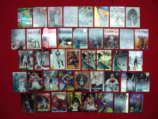 Alonzo Mourning Basketball Card Collection - 42 Rookies, Premiums & Parallels (Georgetown, Hornets, Heat)