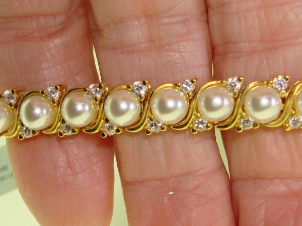 Elegant 18KT Gold Over Sterling Silver Faux Pearl & CZ Bracelet (7 inch)