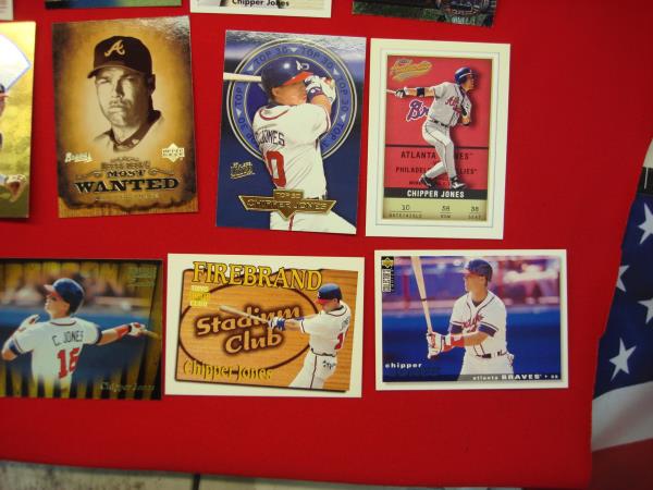 25 Unique Chipper Jones Baseball Cards - Diverse Career Collection
