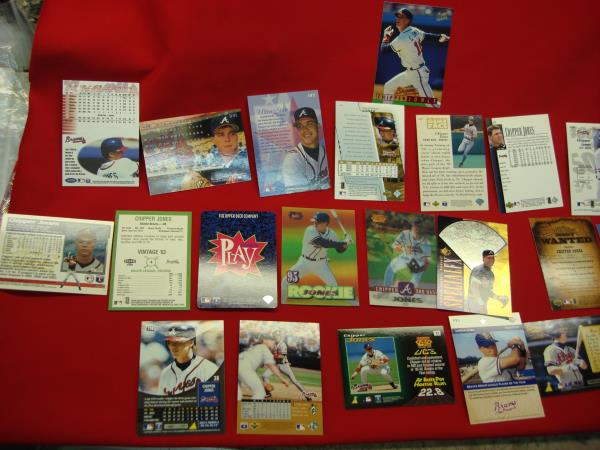 25 Unique Chipper Jones Baseball Cards - Diverse Career Collection