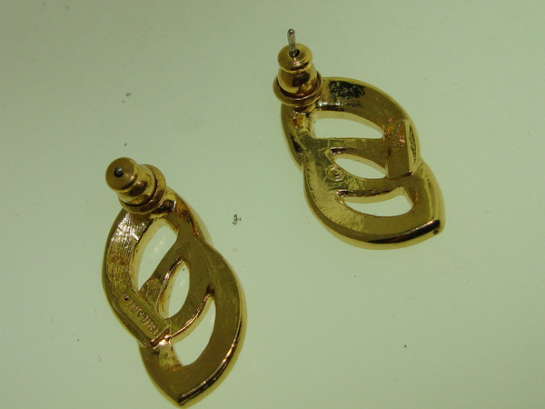 Vintage Trifari Gold Tone & Cream Enamel Crown Earrings | Estate Find