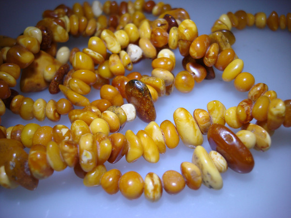 Vintage Natural Baltic Amber Necklace - 44 Inch Estate Find -  Stunning Color Variation