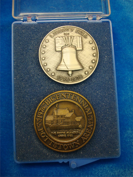 1976 US Bicentennial Commemorative Medals - Pottstown Bronze & Sterling Silver Set