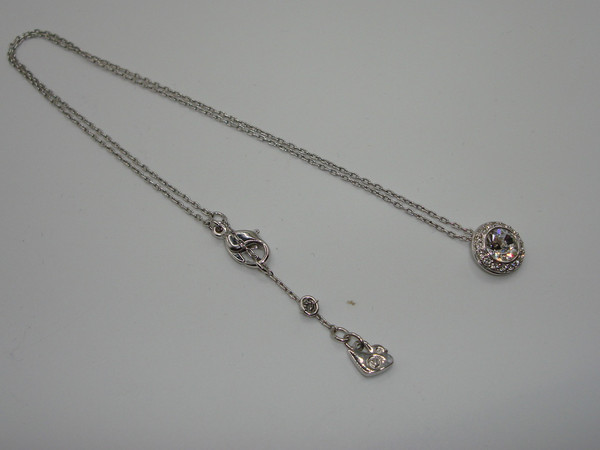 Swarovski Crystal Pendant Necklace (1.5+ CTW) - Sparkling CZ, Mint Condition