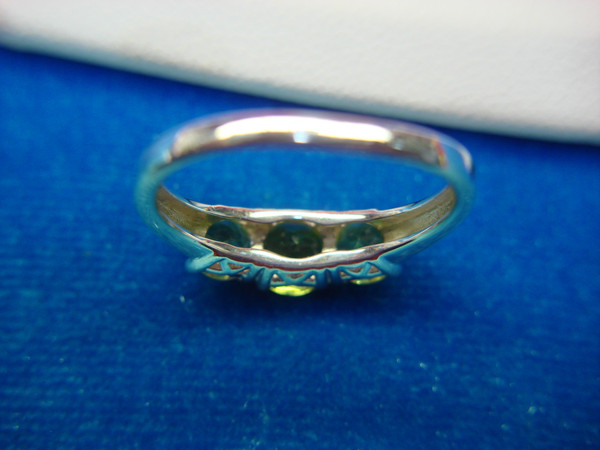 Sterling Silver 3 Stone Ring, Green Gemstones (Size 8) - Pre-Owned