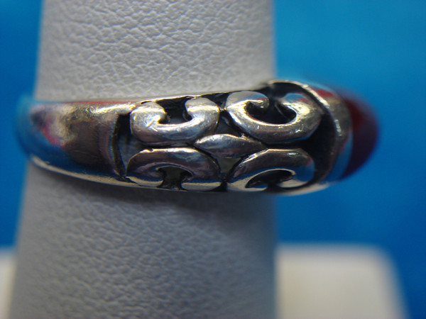Sterling Silver Red Coral Ring - Size 6 1/2 - Vintage Design