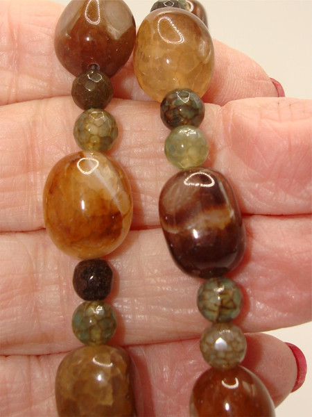 Vintage Polished Agate Gemstone Necklace (40 Inches) - 145g, Exquisite Estate Find