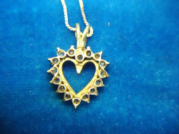 Sparkling Sterling Silver Heart Pendant with CZs & 18