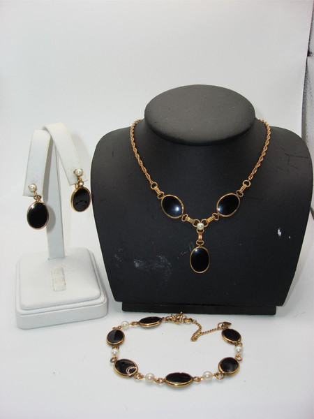 Vintage 1950s Karen Lynne Gold Filled Onyx & Pearl Jewelry Set - Bracelet, Necklace & Earrings