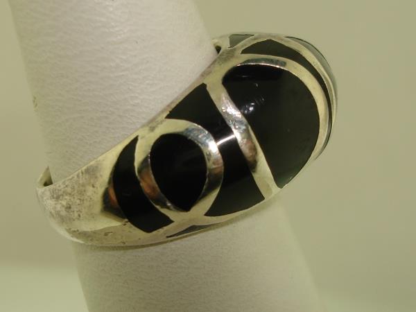 Vintage 1960s-70s Sterling Silver Dome Ring w/ Black Enamel & Artist Signature (Size 6)
