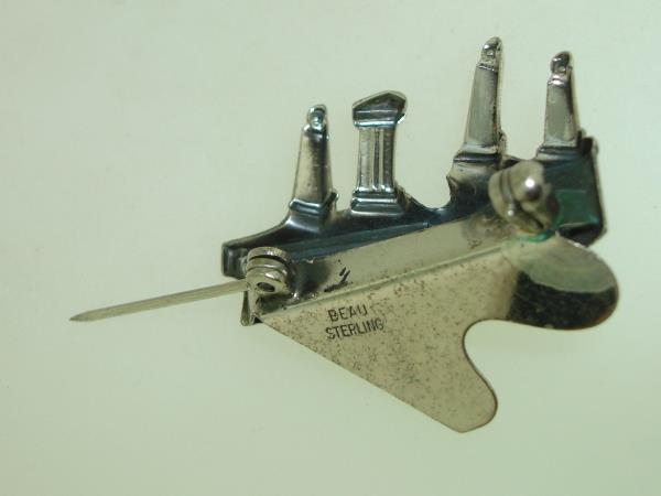 Vintage Beau Sterling Silver Repousse Baby Grand Piano Pin Brooch