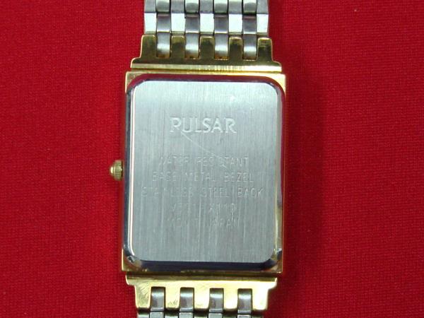 Pulsar V501-X110 Stainless Steel & Gold-Plated Wristwatch - Luxury Watch, Excellent Condition