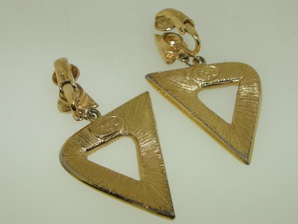 Vintage Crown Trifari Gold Tone Dangle Earrings (1960s-70s) - Clip On