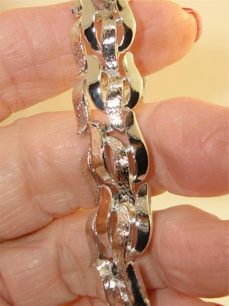 Vintage Coro Choker Necklace - Brushed & Bright Silver Links (18