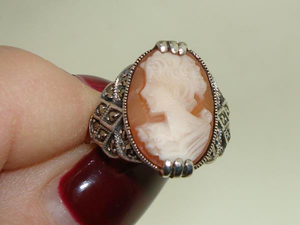 Vintage Sterling Silver Cameo Ring with Marcasite Accents - Size 4.5