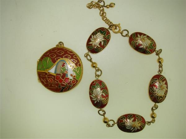 Vintage 1980s Cloisonne Enamel Water Lily Bracelet & Locket Set - Red & Multicolor