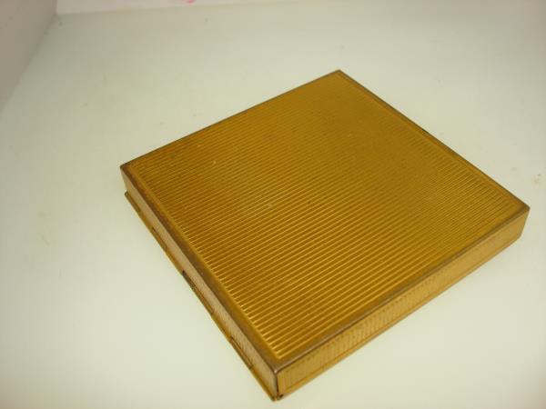 Vintage 1950s Elgin Powder Compact - Gold-Tone, Geometric Design & Original Puff
