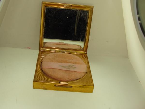 Vintage 1950s Elgin Powder Compact - Gold-Tone, Geometric Design & Original Puff