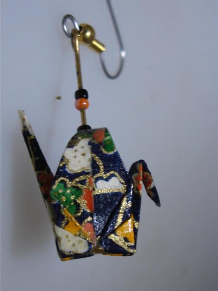 Artisan-Crafted Origami Bird Earrings - Colorful Hand-Painted Vintage Style