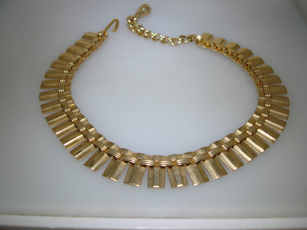 1940s Gold Tone Metal Link Choker Necklace - Vintage Statement Jewelry (13.5
