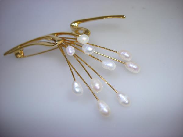 Vintage Gold-Tone Freshwater Pearl Pin Brooch - Elegant Abstract Design