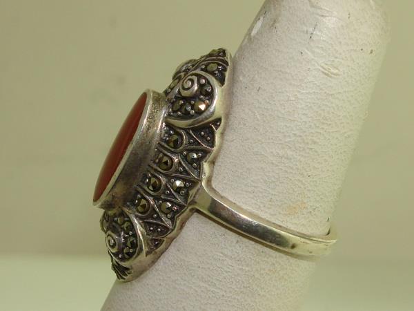 Vintage 1980s Sterling Silver Carnelian & Marcasite Ring (Size 7)
