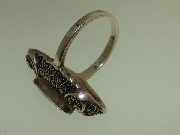 Vintage 1980s Sterling Silver Carnelian & Marcasite Ring (Size 7)