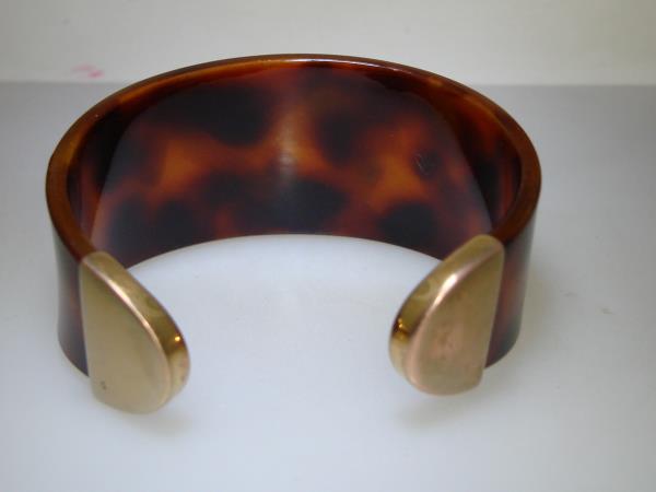 Vintage 1970s-80s Lucite Faux Tortoise Cuff Bracelet | Statement Jewelry