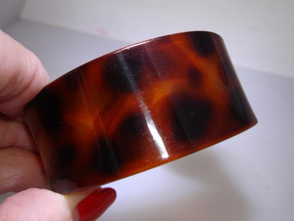 Vintage 1970s-80s Lucite Faux Tortoise Cuff Bracelet | Statement Jewelry