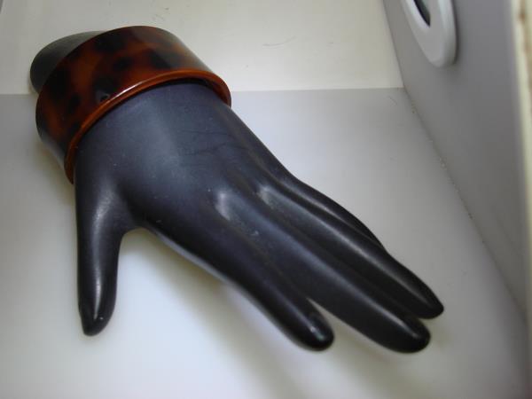 Vintage 1970s-80s Lucite Faux Tortoise Cuff Bracelet | Statement Jewelry