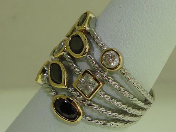 Stunning Sterling Silver Quartz Statement Ring (Size 6 1/2)