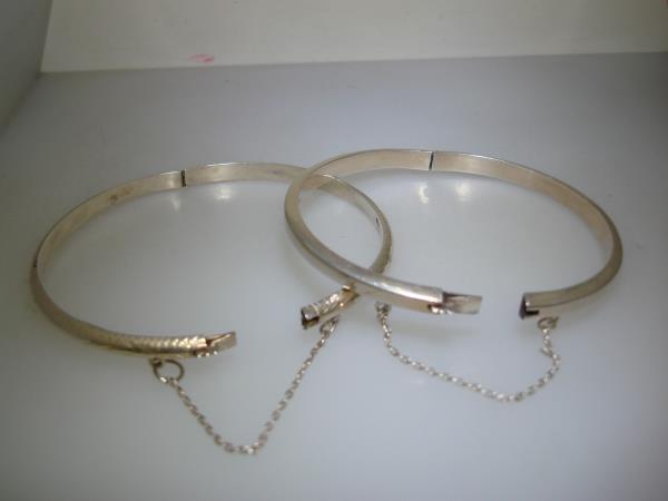 Vintage Sterling Silver Hinged Bangle Bracelets Set (2) - Etched & Plain Designs