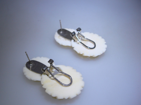 Vintage Lucite Rose Earrings | Lever Back Convertible Design