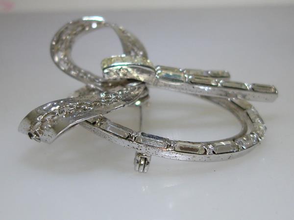 Vintage Sterling Silver Filigree Brooch w/ Foiled Baguette Rhinestones