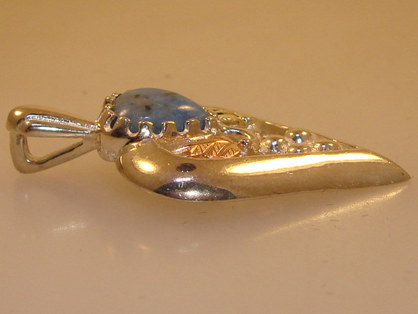 Vintage Sterling Silver Tri-Color Heart Agate Pendant by Coleman Co.