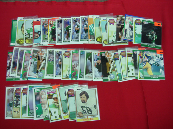 Philadelphia Eagles Topps Football Card Lot (45+ Cards) - Vintage & Collectible