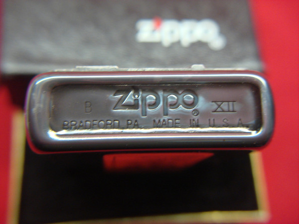 Vintage 1996 Zippo Four Aces Lighter - New, Sealed, Original Box (Slight Lid Split)