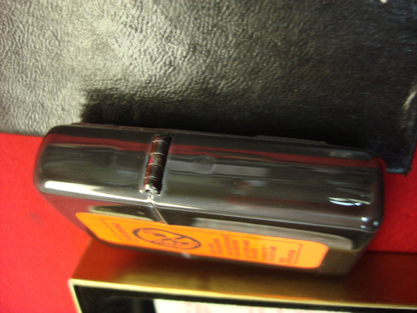 Vintage 1996 Zippo Four Aces Lighter - New, Sealed, Original Box (Slight Lid Split)
