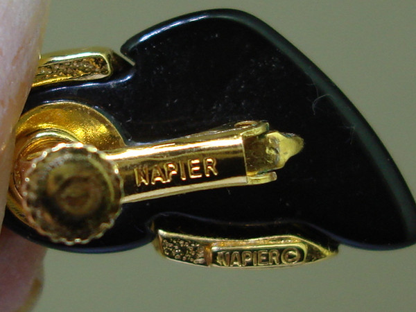 Vintage 1980s Napier Faux Onyx Gold Choker Necklace & Earrings Set