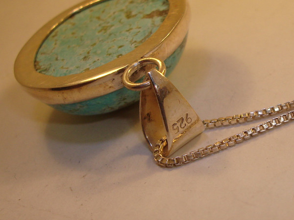 Sterling Silver Turquoise Cabochon Pendant Necklace | 925 Authentic Vintage Design