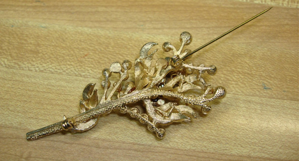 Vintage Rhinestone Floral Trembler Brooch (1940s-50s) - Sparkly Gray & Clear Stones