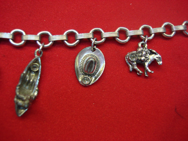 Vintage Silver Western Charm Bracelet (Turquoise Beads, 7.5